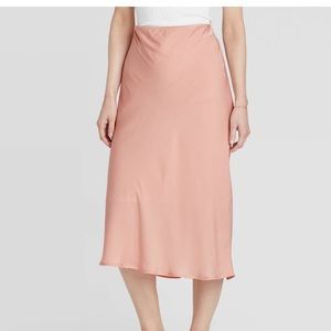 Mid-rise satin slip skirt- Medium